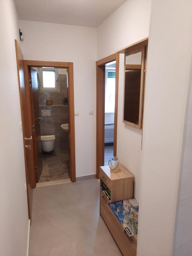 Apartman Laura M Vodice Zewnętrze zdjęcie