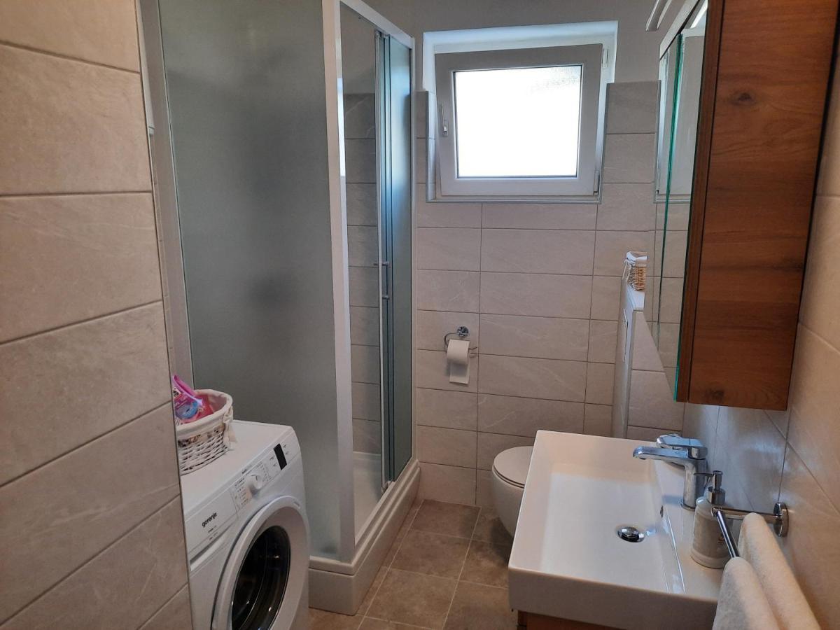 Apartman Laura M Vodice Zewnętrze zdjęcie