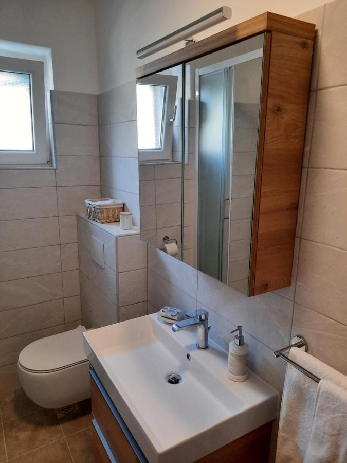 Apartman Laura M Vodice Zewnętrze zdjęcie