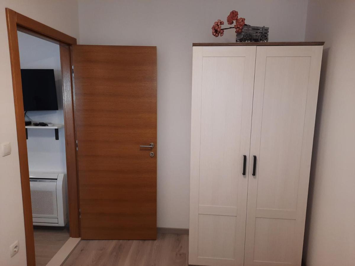Apartman Laura M Vodice Zewnętrze zdjęcie